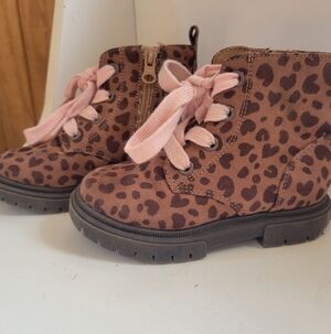Leopard Print Kids Boots with Pink Laces